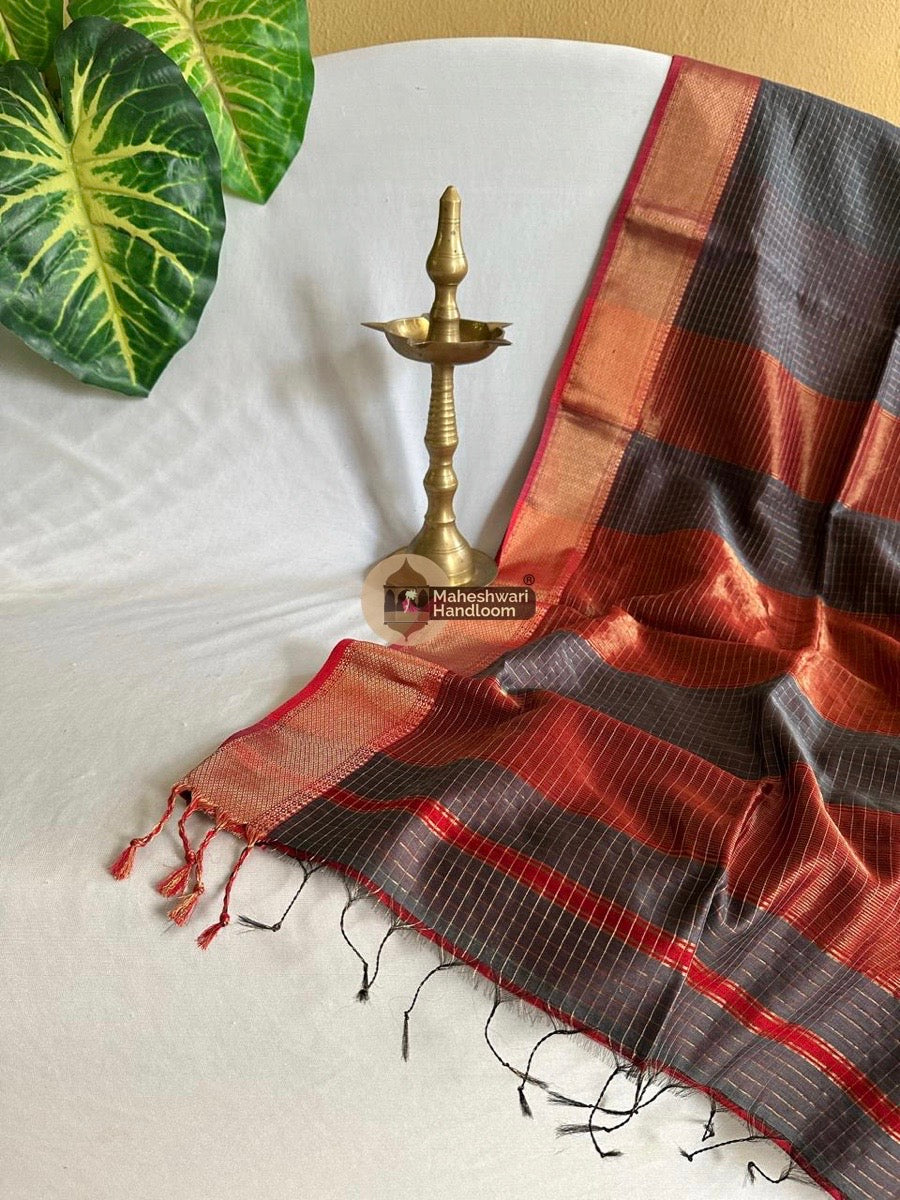 Grey Zari Checks Saree 0134