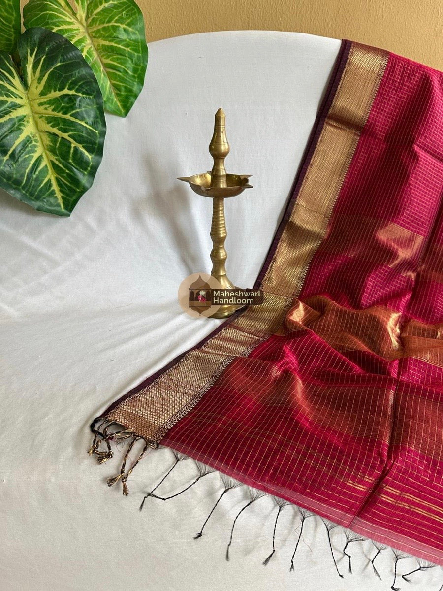 Maroon Zari Checks Saree 0136