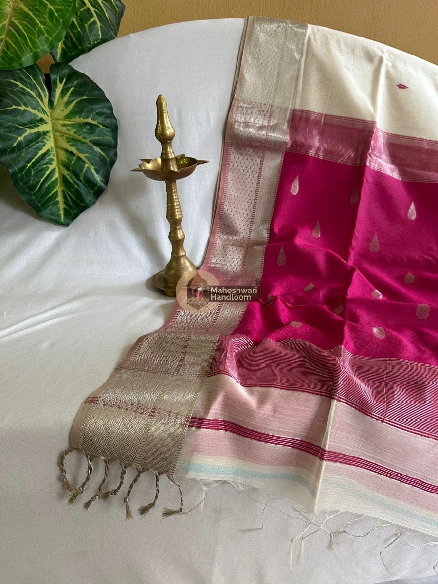 Maheshwari White Silver Zari Buta-Buti Saree 01