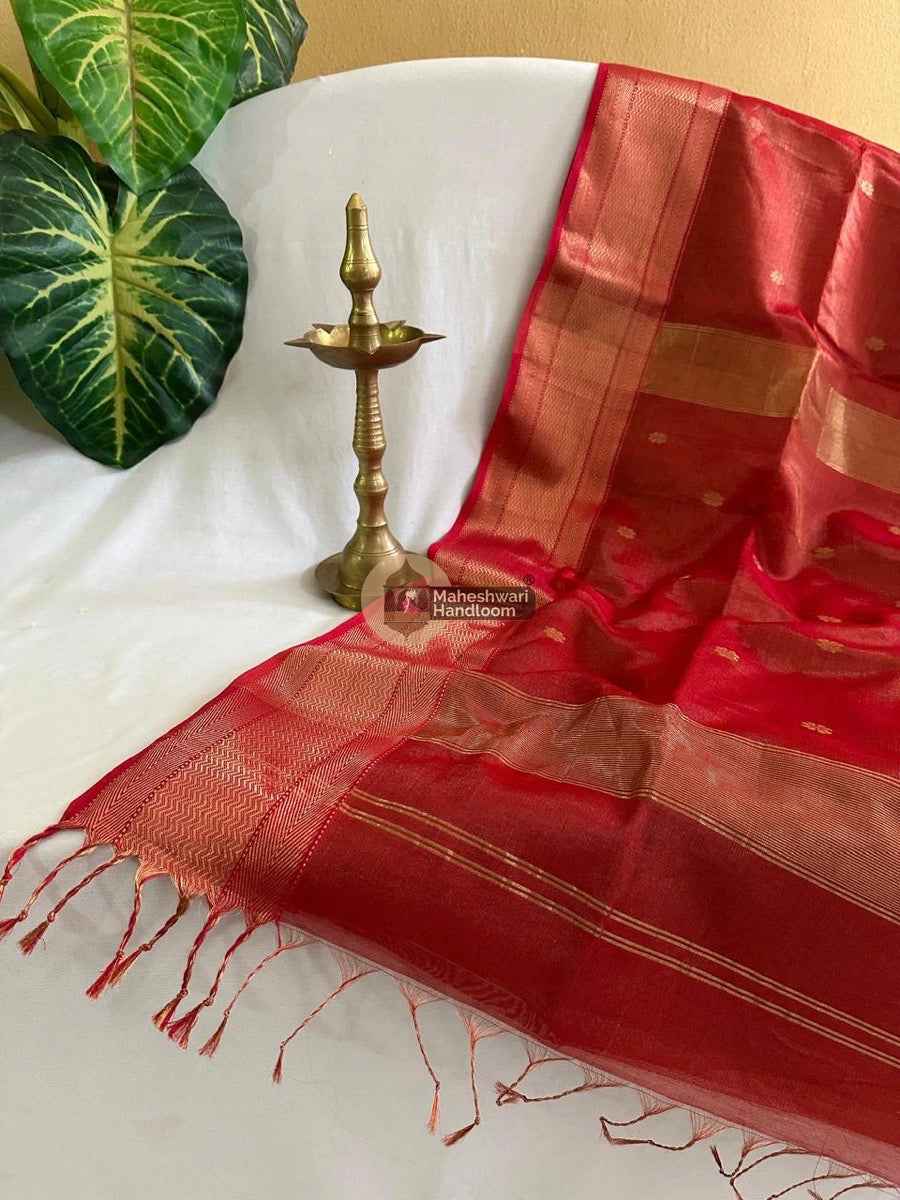 Maheshwari Red Tissue Butti Saree 07