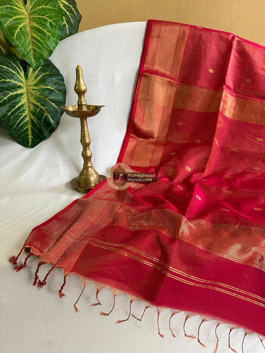 Maheshwari Red Tissue Butti Saree 025