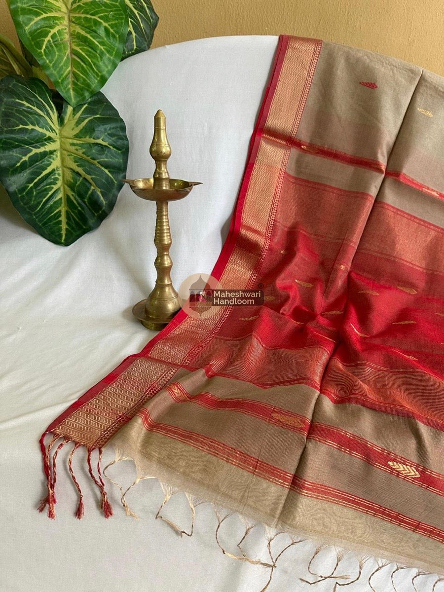 Maheshwari Beige Tissue Silk Saree 02