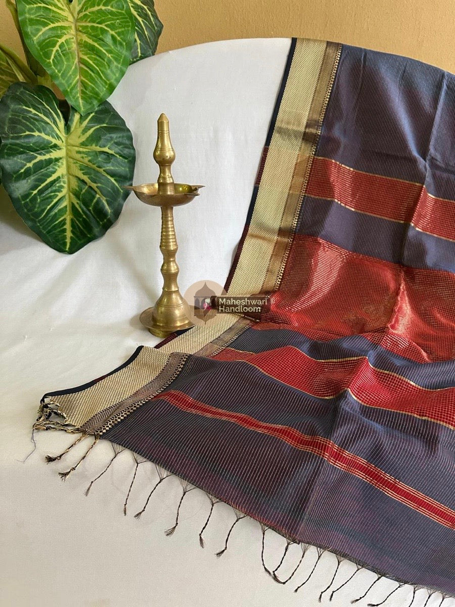 Maheshwari Jarman Blue Tissue Silk Saree 06