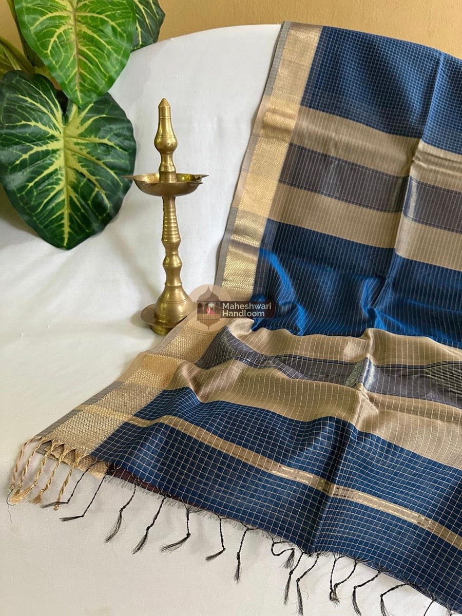 Maheshwari Royal Blue Mercerised Checkes Body Saree 06
