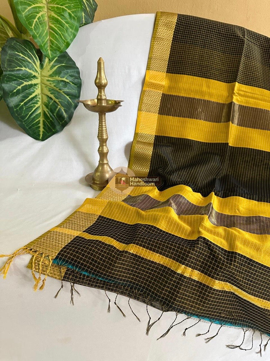 Maheshwari Black Mercerised Checkes Body Saree 01