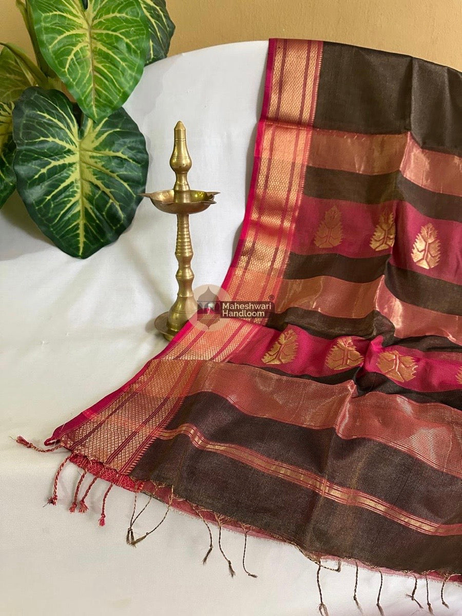 Maheshwari Black Tissue Silk Saree 06