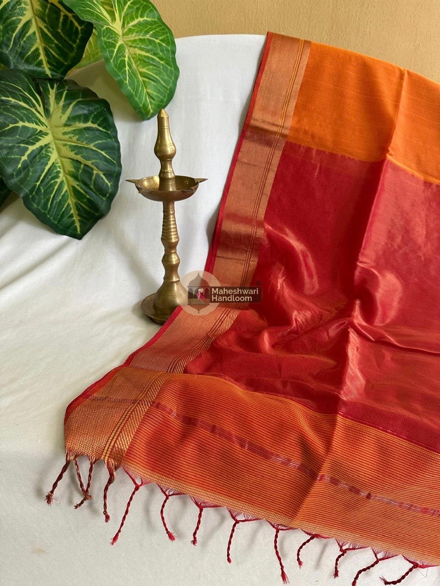 Exclusive Maheswari Self Checks Orange Saree 02