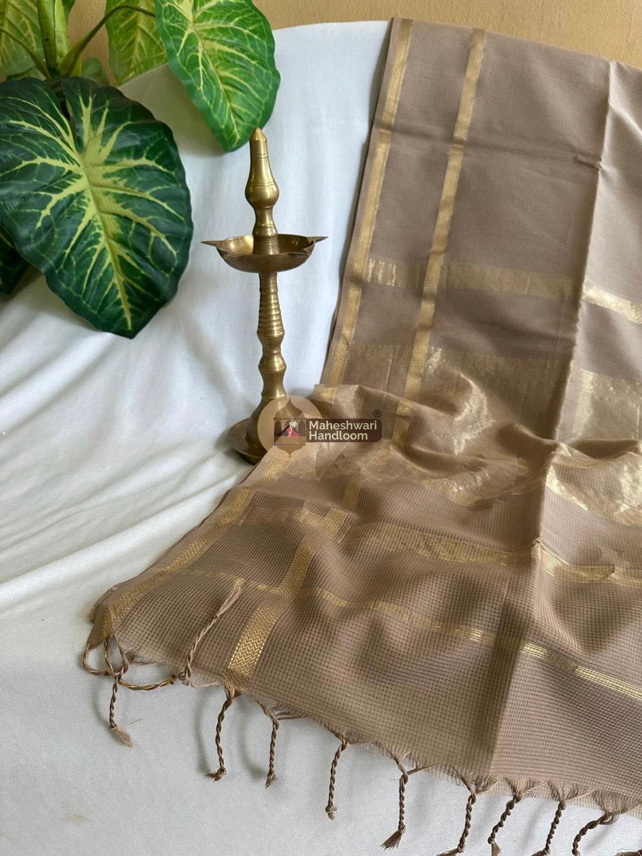 Exclusive Maheswari Self Checks Beige Saree 010