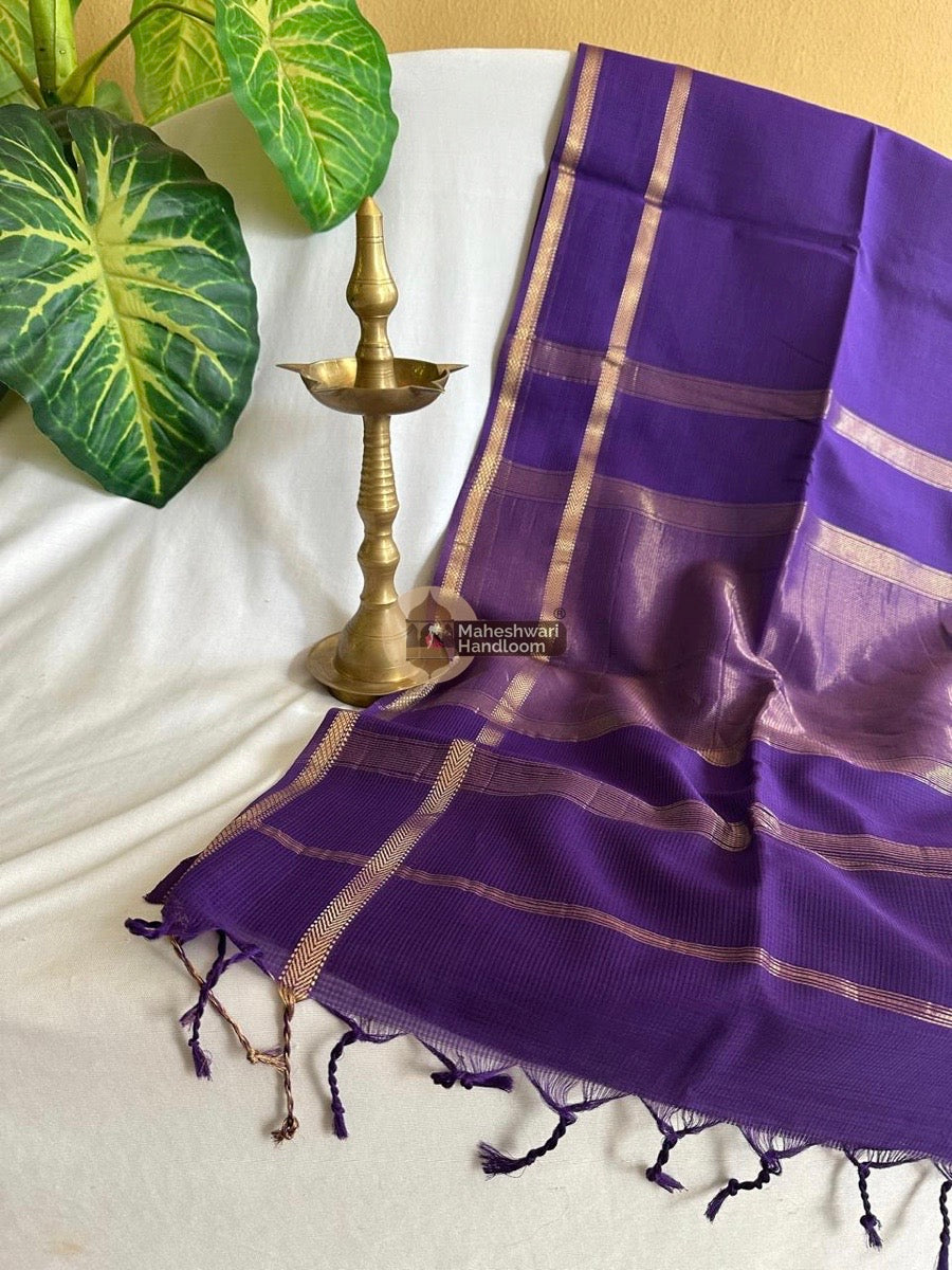 Exclusive Maheswari Self Checks Violet Saree 012