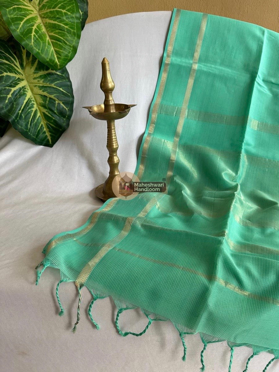Exclusive Maheswari Self Checks Sea Green Saree 019