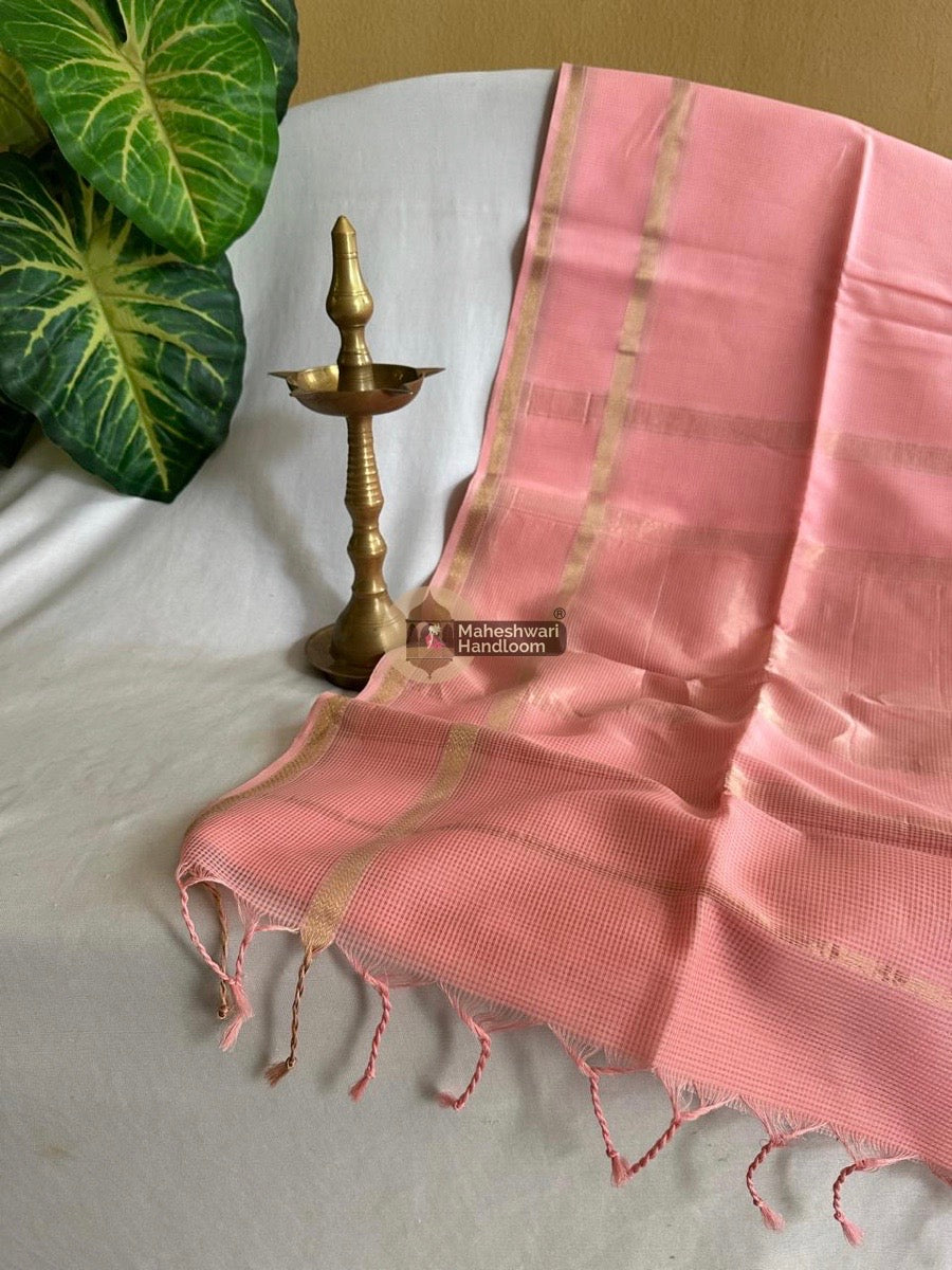 Exclusive Maheswari Self Checks Baby Pink Saree 020