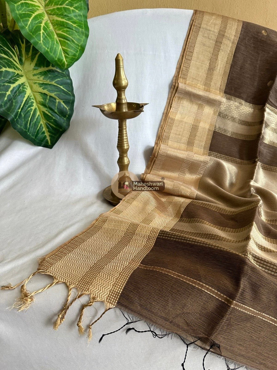 Maheshwari Brown Silk Linen Weaving Saree 02