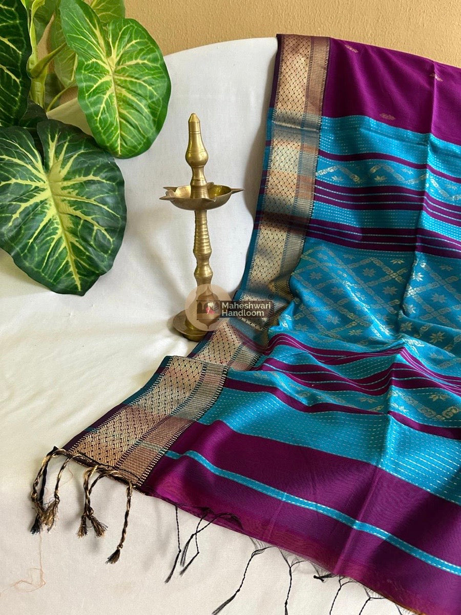 Maheshwari Magenta Rich Zari Weaving Pallu Saree 08