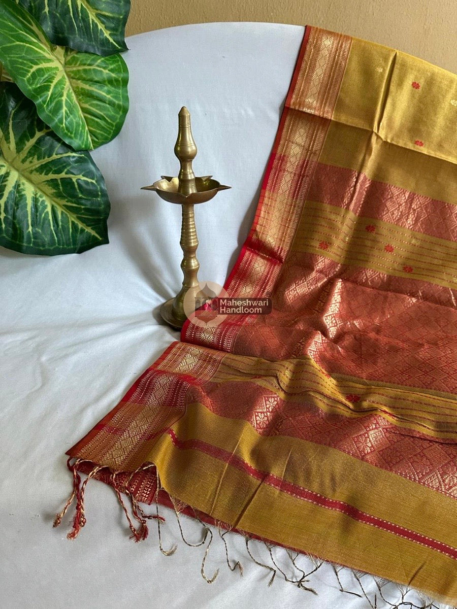 Maheshwari Golden Yellow Tissue Rich Pallu Saree 03