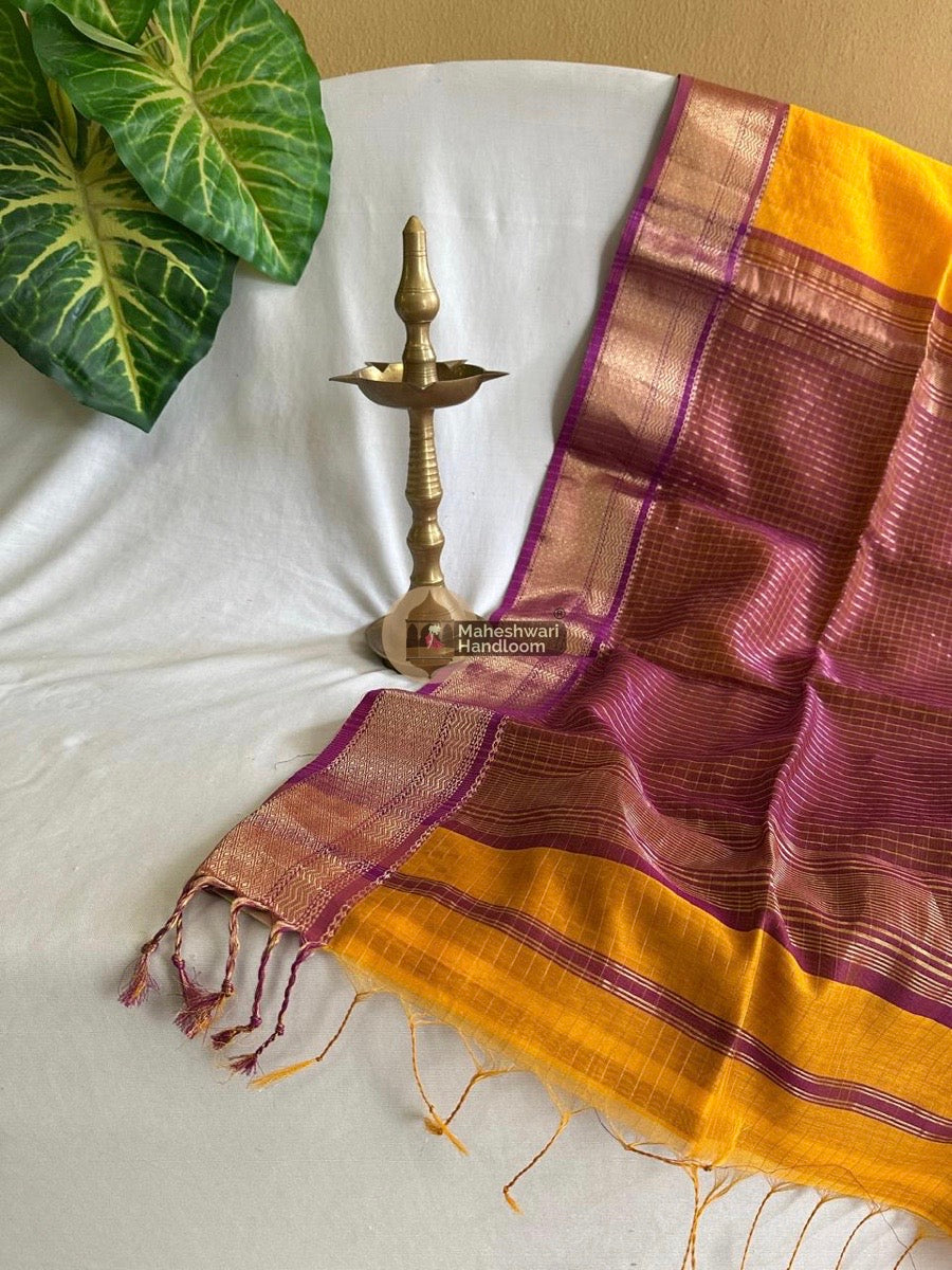 Maheshwari Turmeric Yellow Zari Linning Saree 011