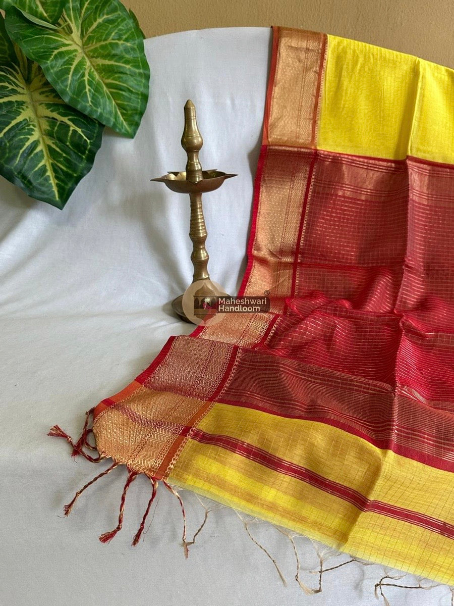 Maheshwari Yellow Zari Linning Saree 014