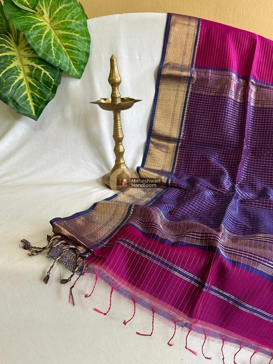 Maheshwari Magenta Zari Linning Saree 013