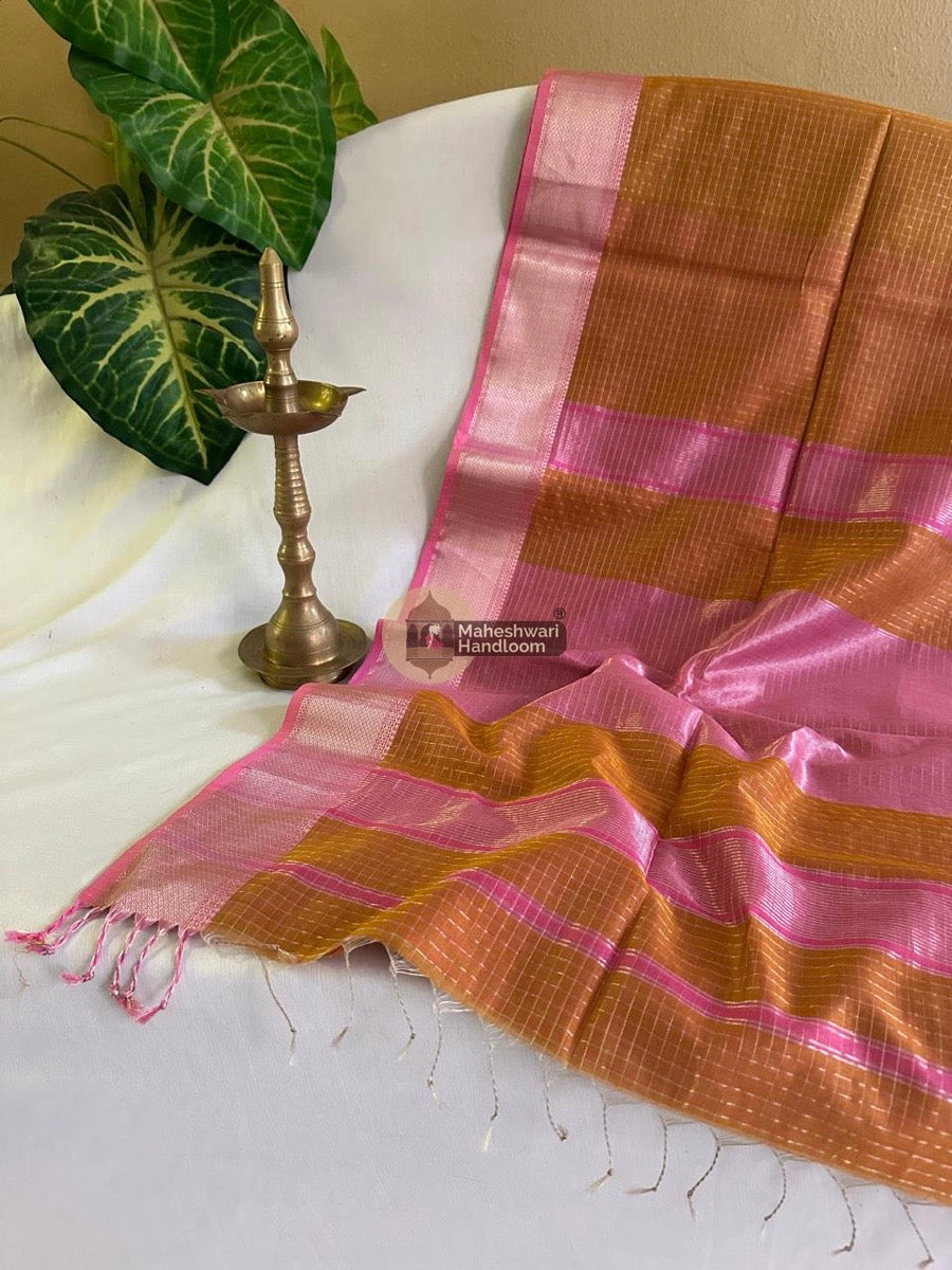 Maheshwari Rust Silver Zari Checks Silk Saree 011