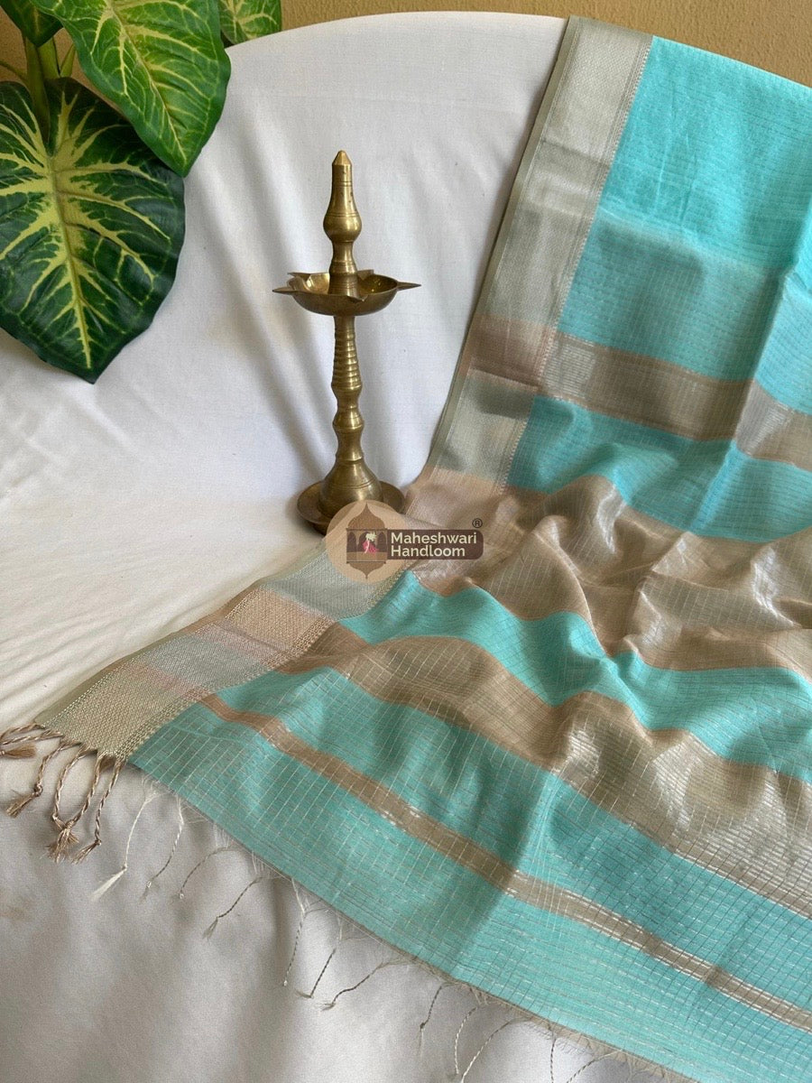 Maheshwari Sky Blue Silver Zari Checks Silk Saree 016