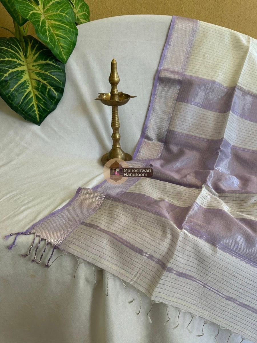 Maheshwari Off White Silver Zari Checks Silk Saree 013