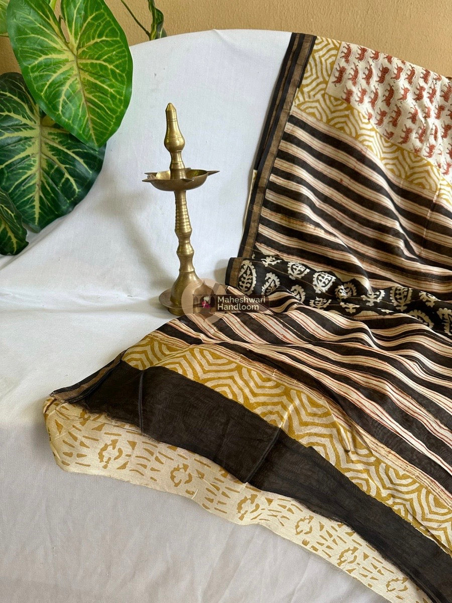 Cream Chanderi Silk Saree 04