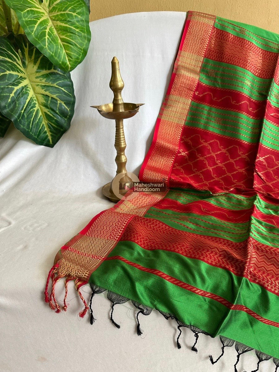 Maheshwari Mehendi Green Pure Mulbury Silk Saree 013