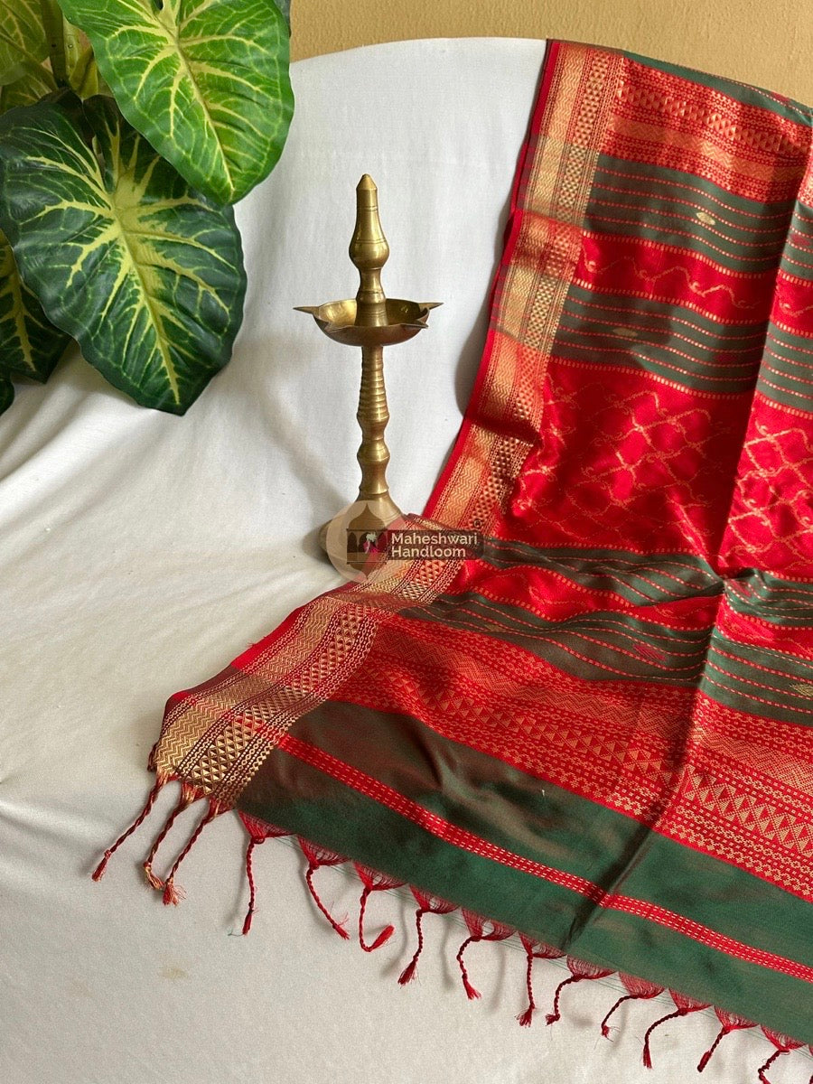 Maheshwari Green Pure Mulbury Silk Saree 09