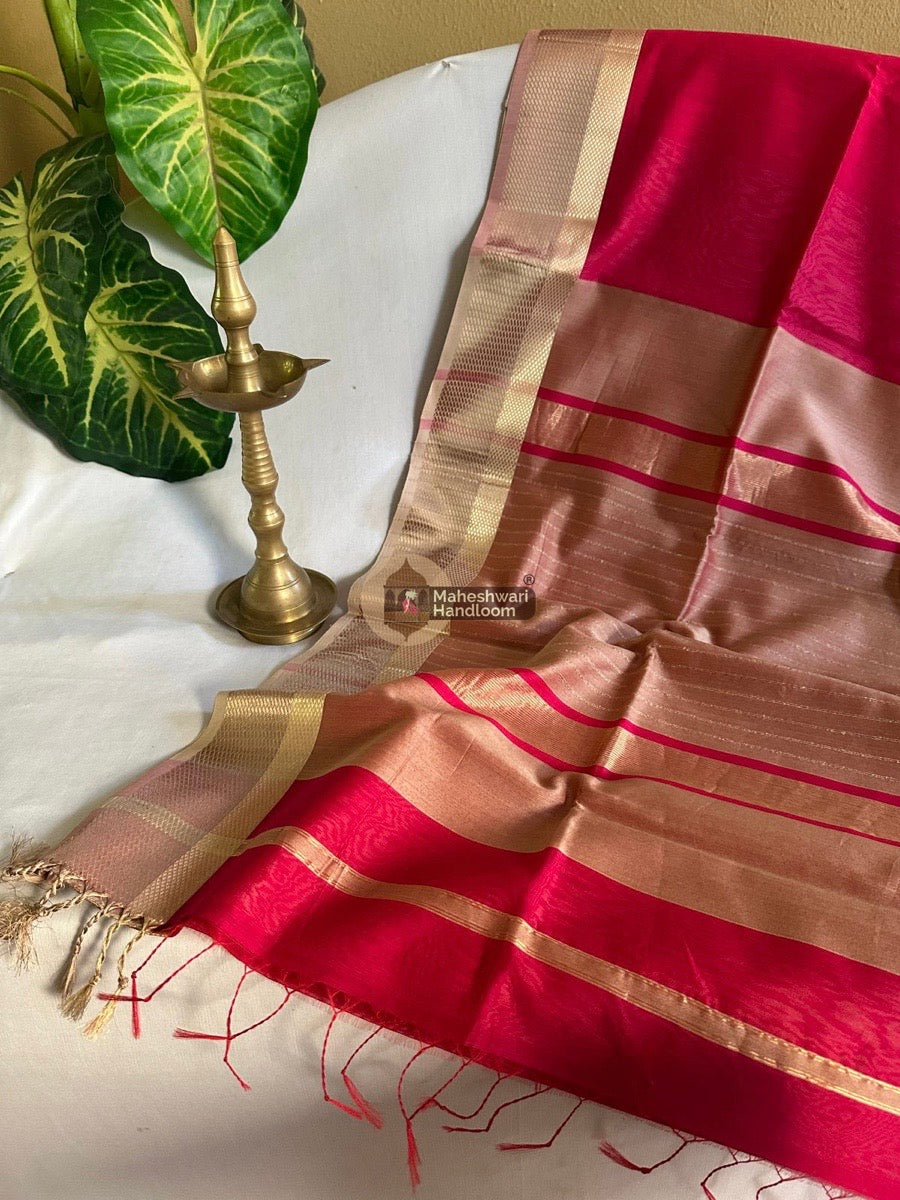 Maheshwari Rani Pink Resham Thread Border Saree 011