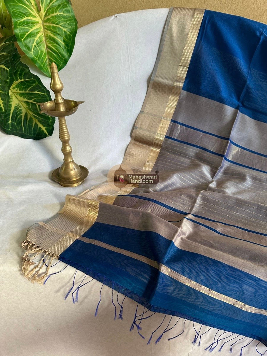 Maheshwari Peacock Blue Resham Thread Border Saree 017