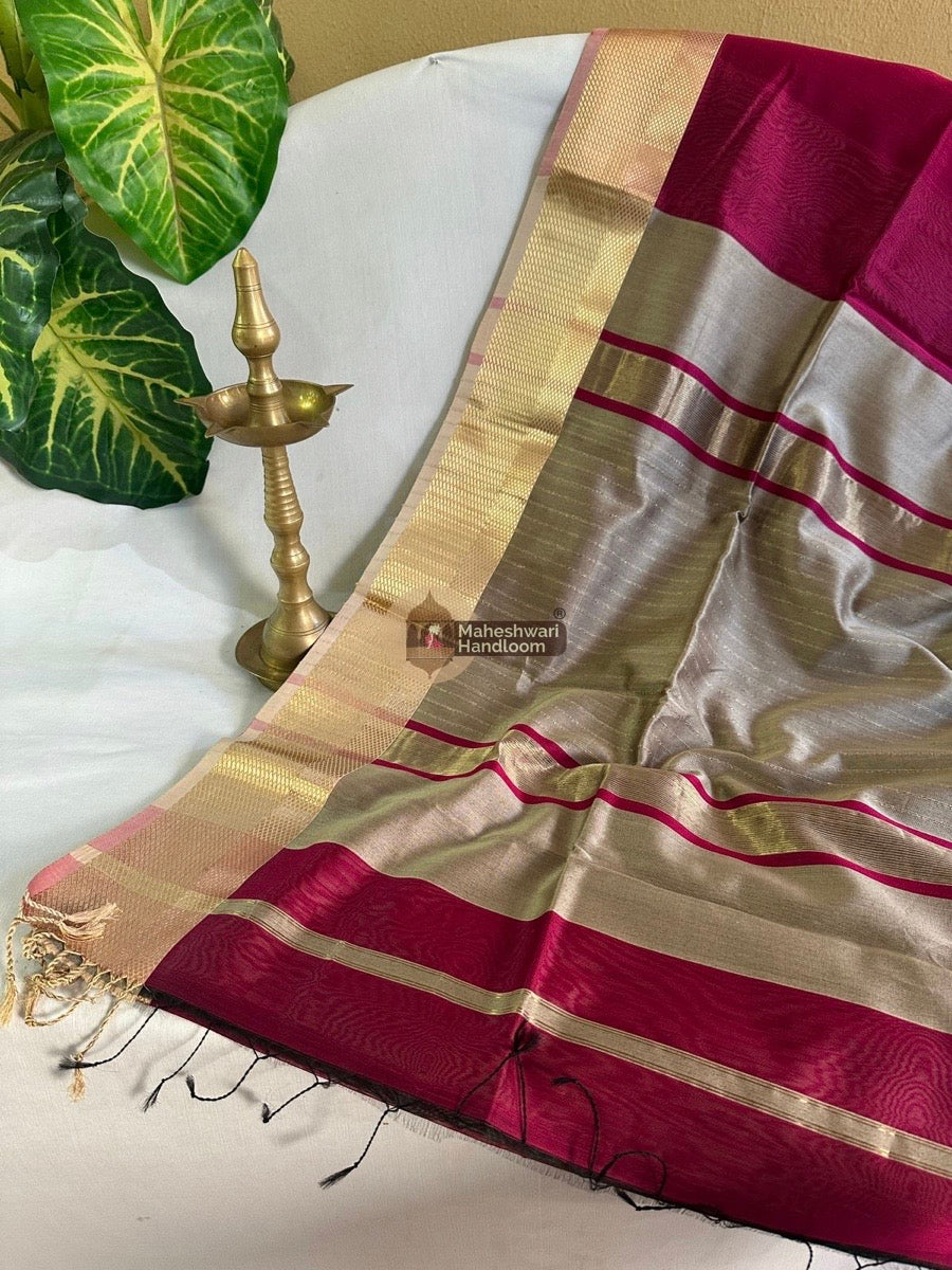 Maheshwari Magenta Resham Thread Border Saree 019