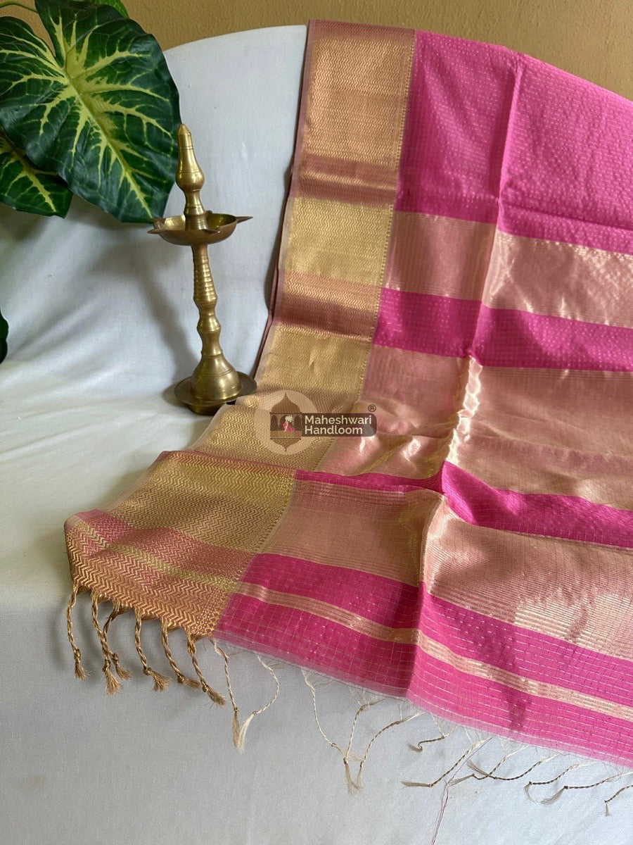 Maheshwari Pink Skirt Checks Saree 011