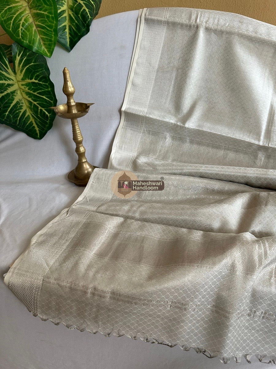 Maheshwari White 4 Pedal Tissue Saree 05