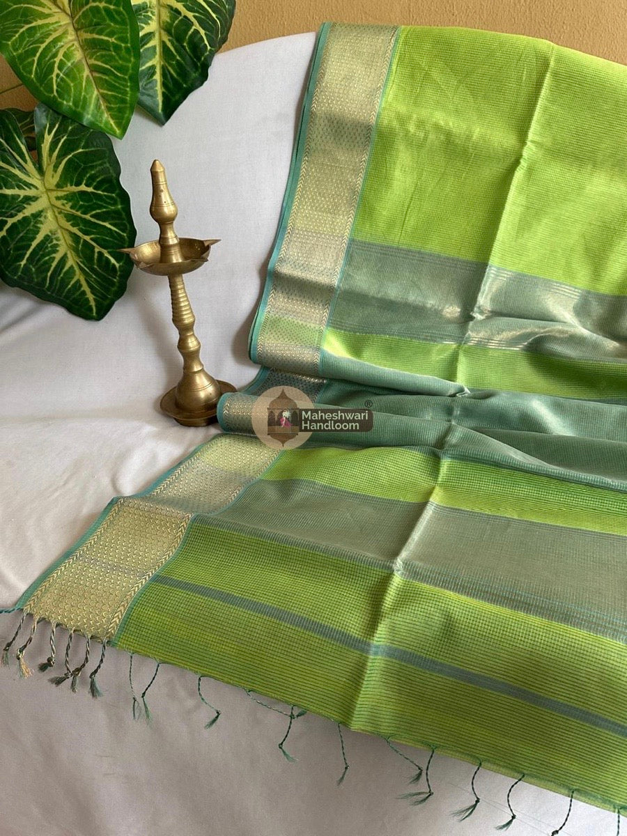 Exclusive Maheshwari Parrot Green Tissue Silk Saree 08