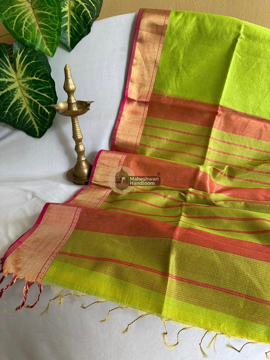 Exclusive Maheshwari Parrot Green Tissue Silk Saree 018