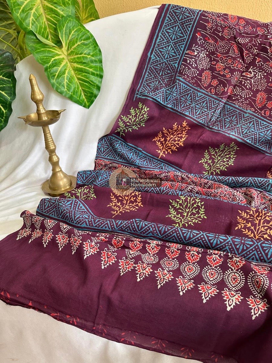 Wine Cotton Printed Saree 024