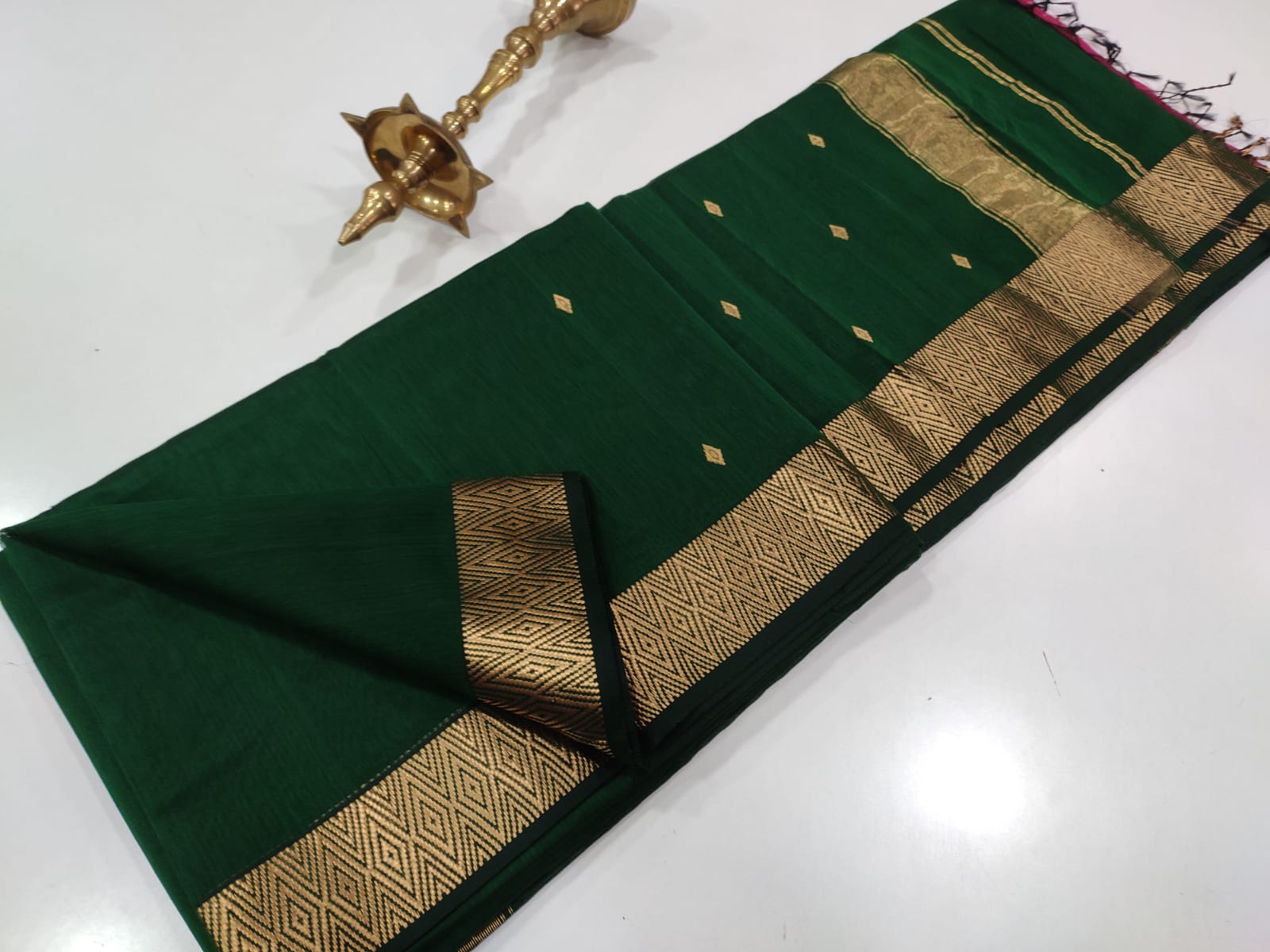 Maheshwari Nayanthara Zari Butti Trending Sarees
