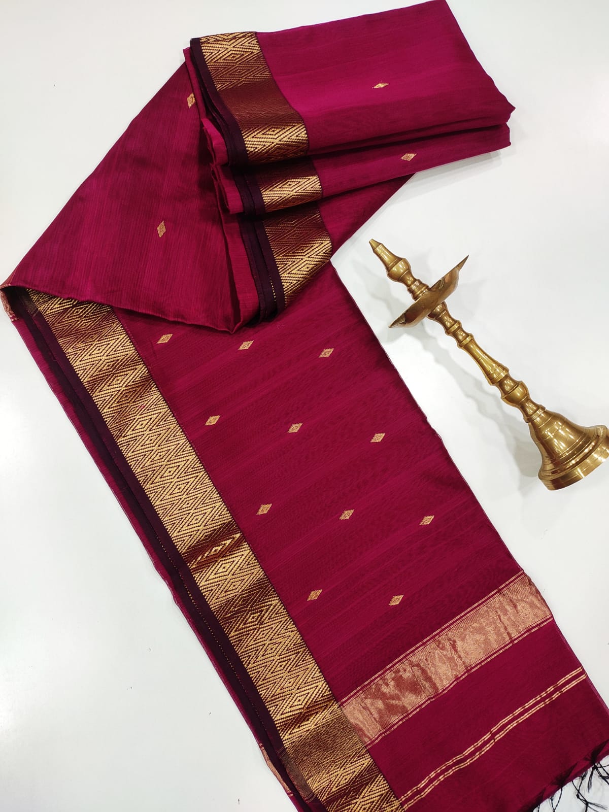 Maheshwari Nayanthara Zari Butti Trending Sarees