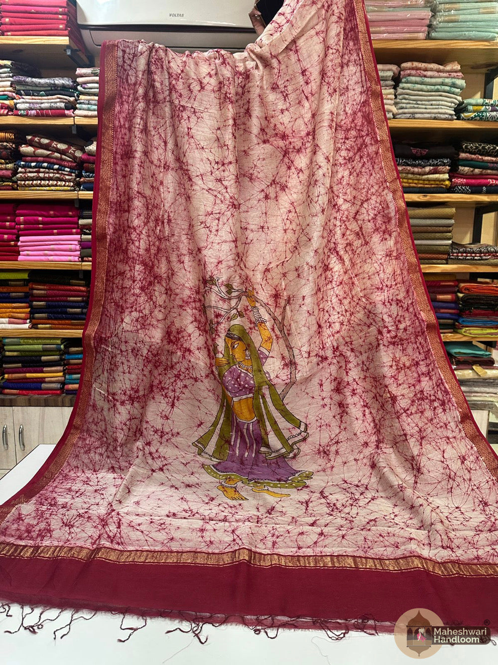 Maheshwari Batik Figure Hand Painted Silk Sarees