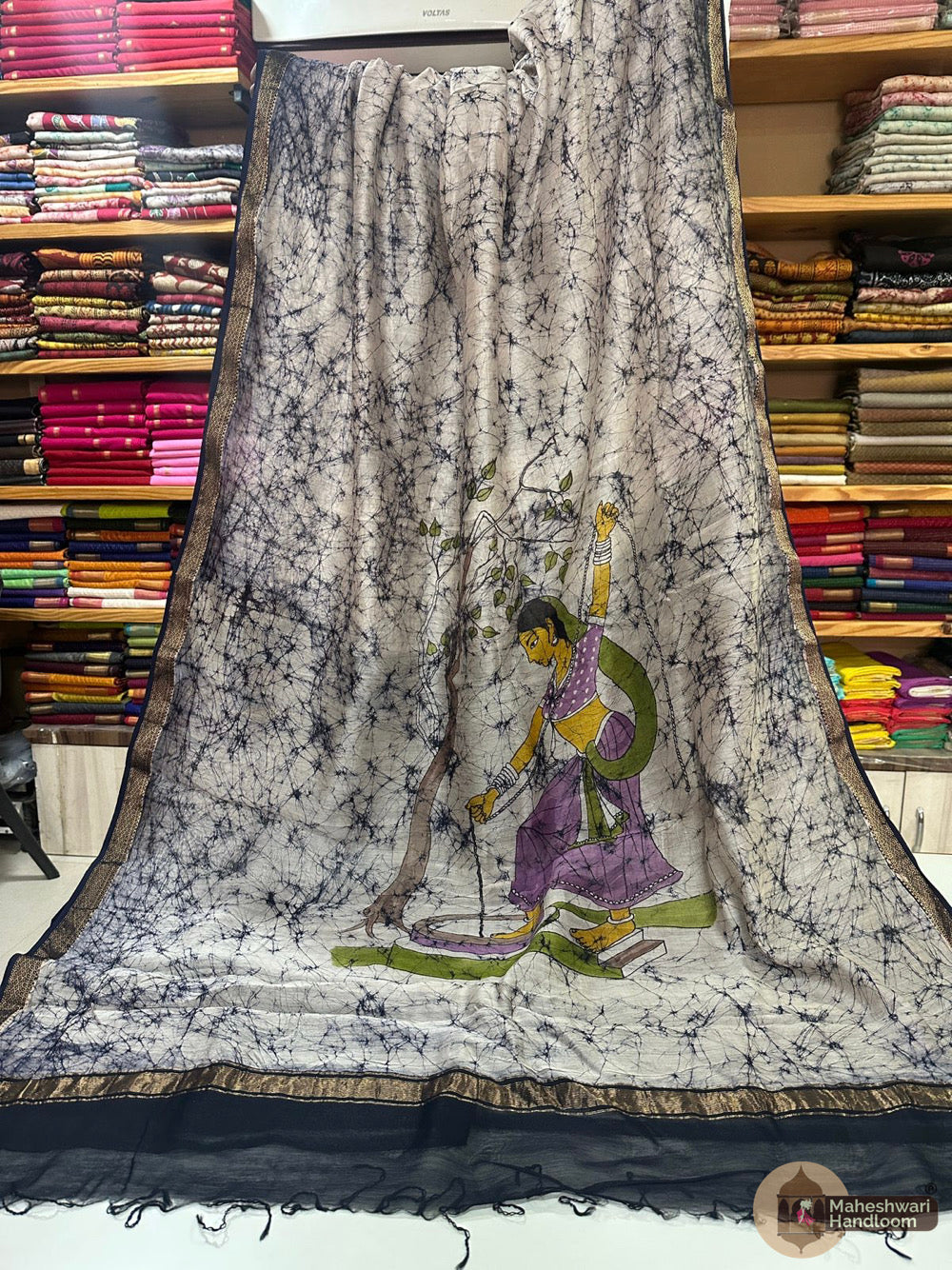 Maheshwari Batik Figure Hand Painted Silk Sarees