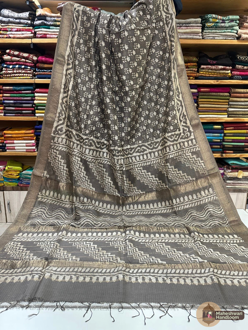 Maheshwari Dabu indigo Kashish Printed Silk Sarees