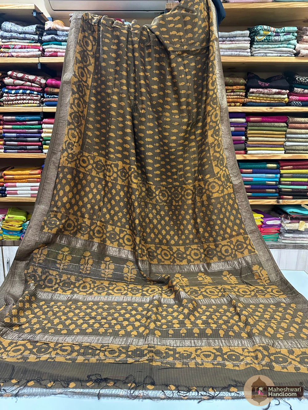 Maheshwari Dabu indigo Kashish Printed Silk Sarees
