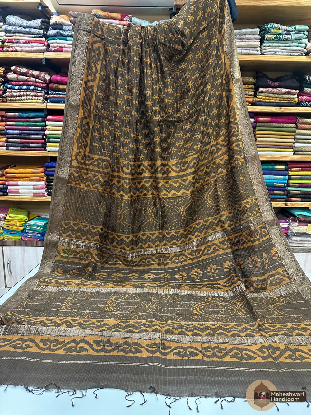 Maheshwari Dabu indigo Kashish Printed Silk Sarees