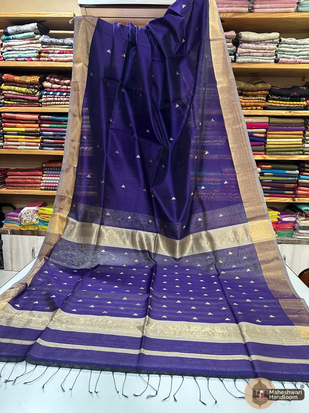 Maheshwari Triangle Zari Butti Sarees