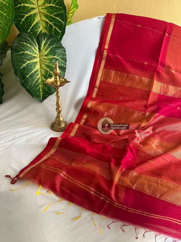 Maheshwari Lining Buti Sarees