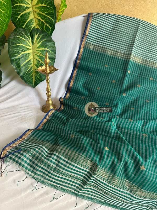 Maheshwari Checks Buti Sarees