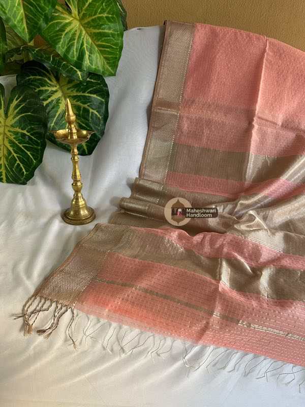 Maheshwari Silver Zari Checks Sarees