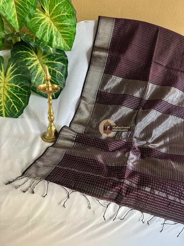 Maheshwari Silver Zari Checks Sarees