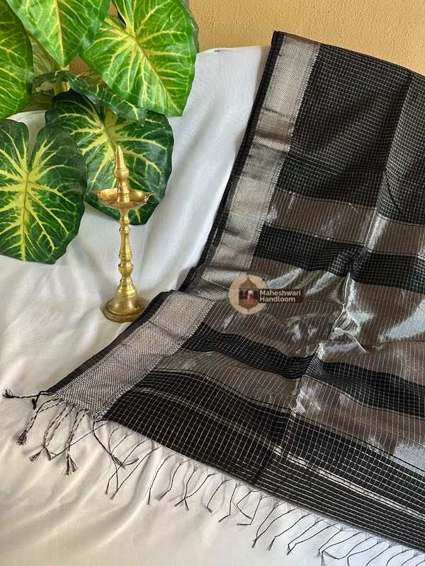 Maheshwari Silver Zari Checks Sarees