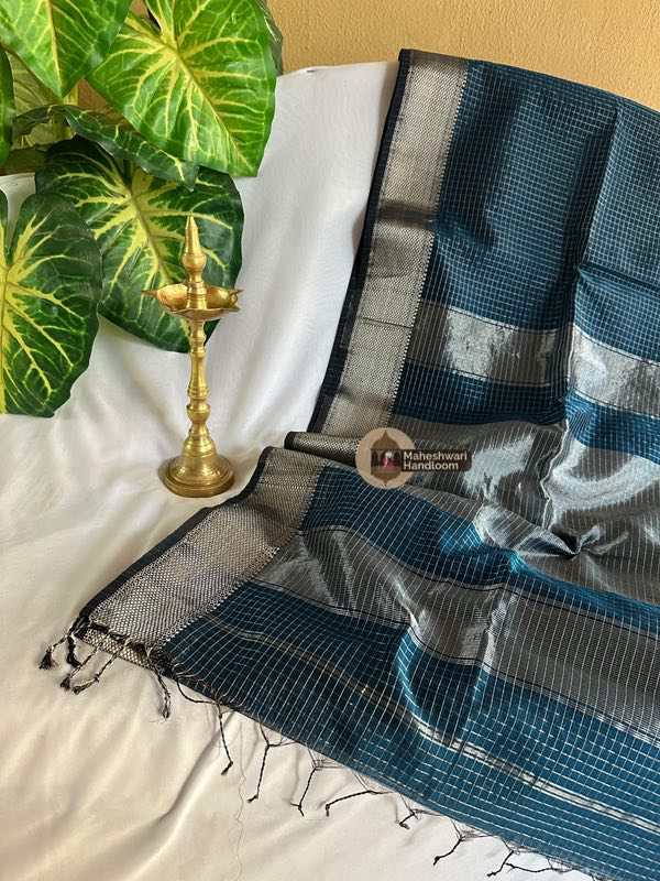 Maheshwari Silver Zari Checks Sarees