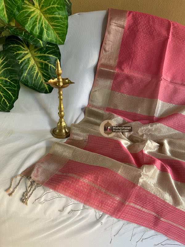 Maheshwari Silver Zari Checks Sarees